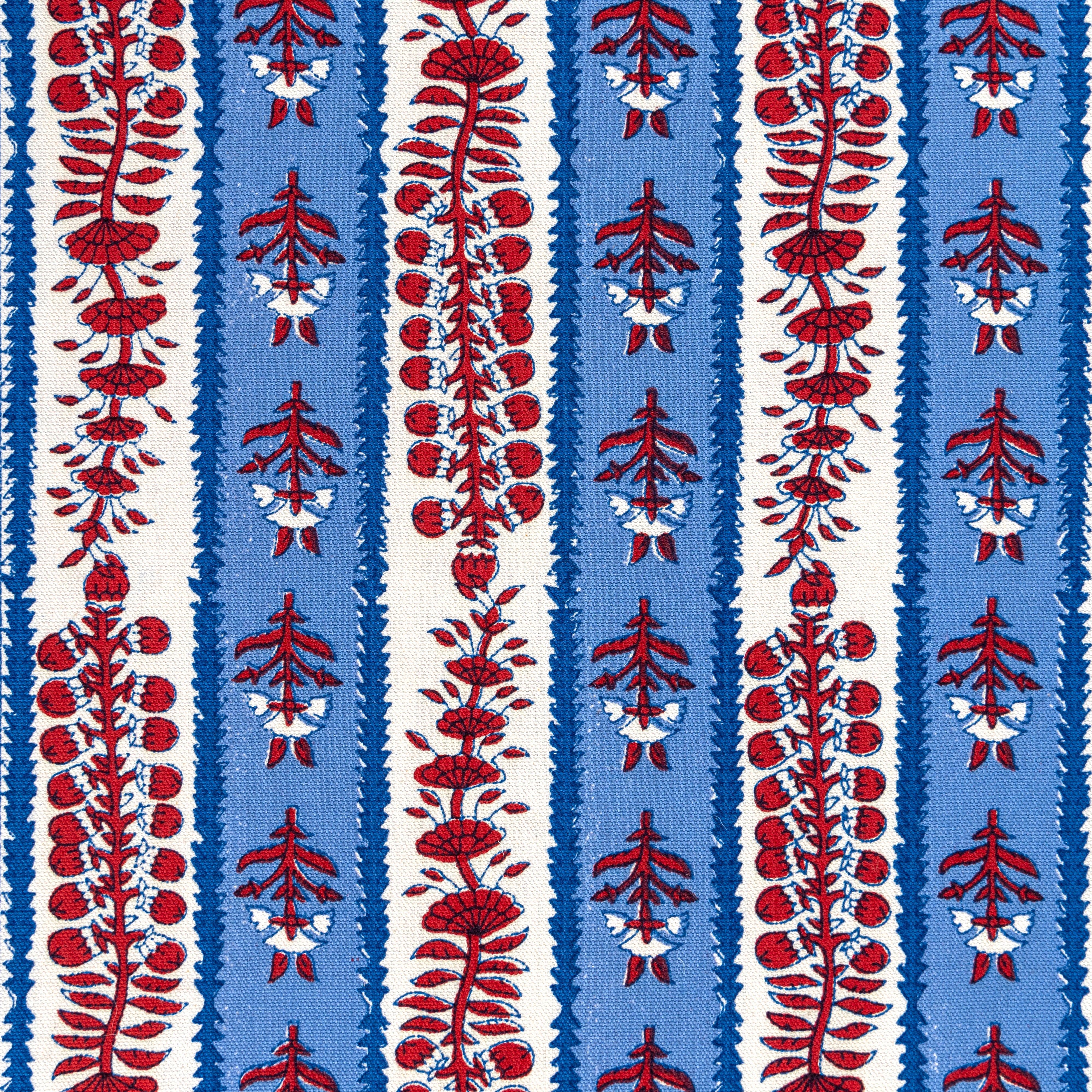 Avignon Runner Red & Blue