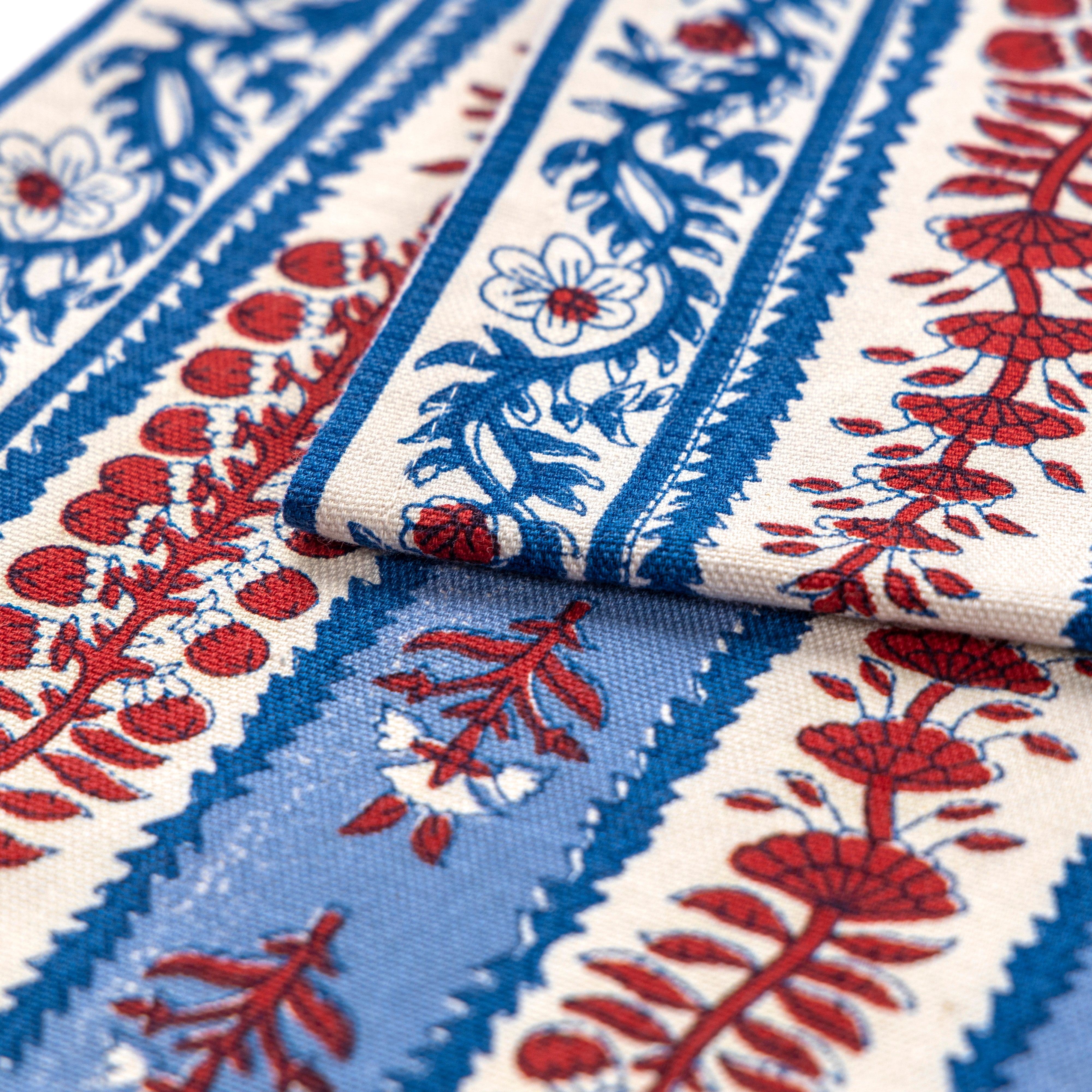 Avignon Runner Red & Blue