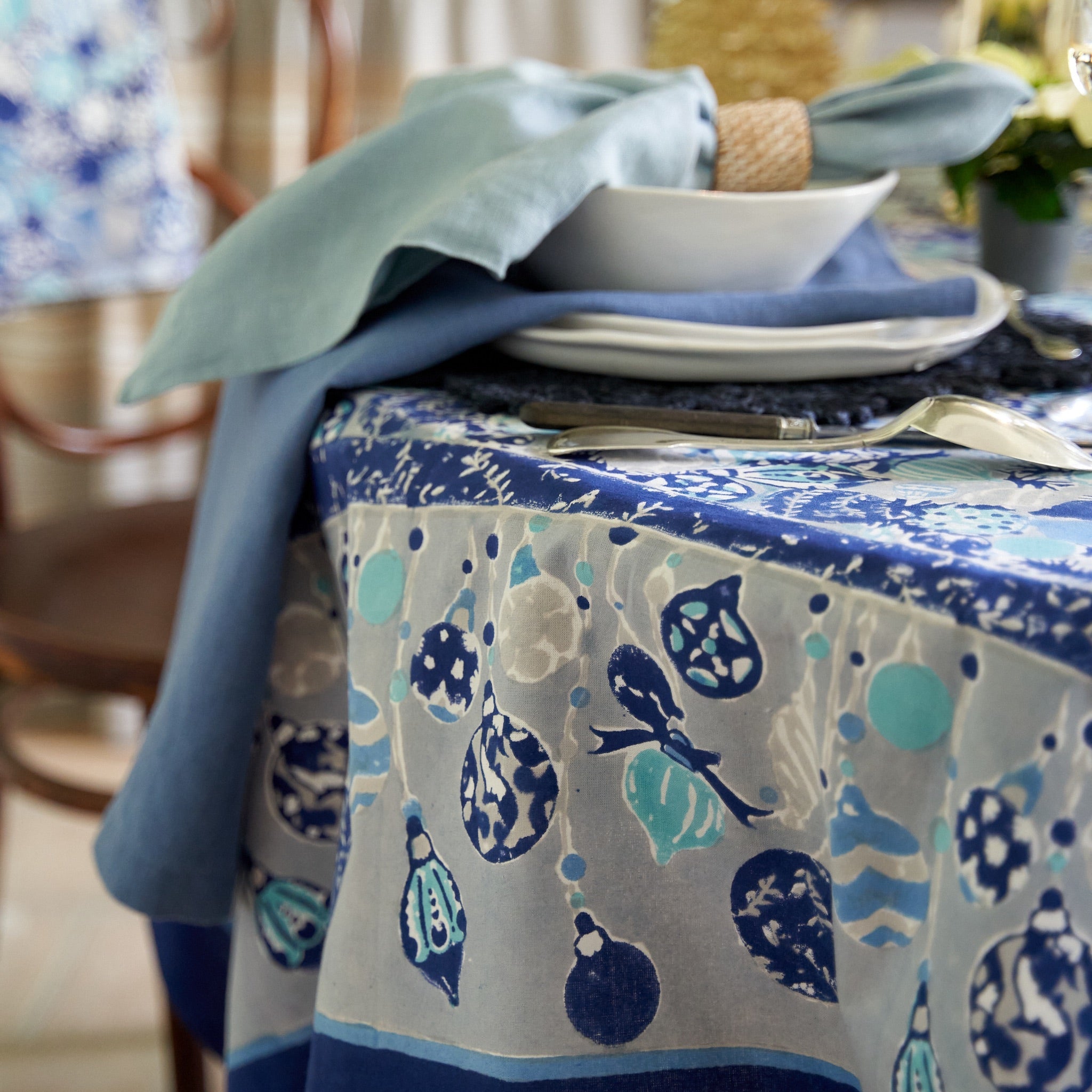French Tablecloth Ornaments Blue