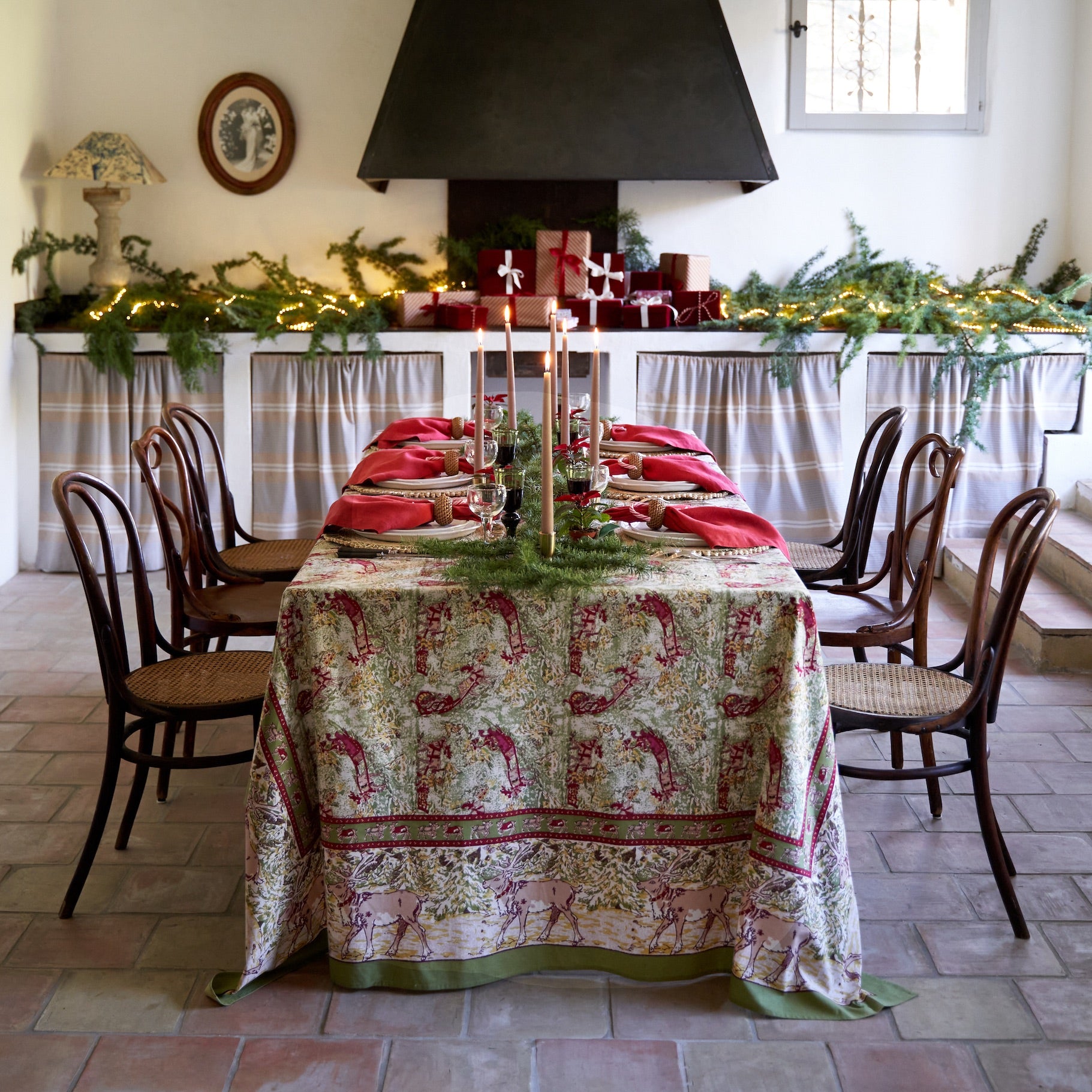 French Tablecloth Renne Red & Green
