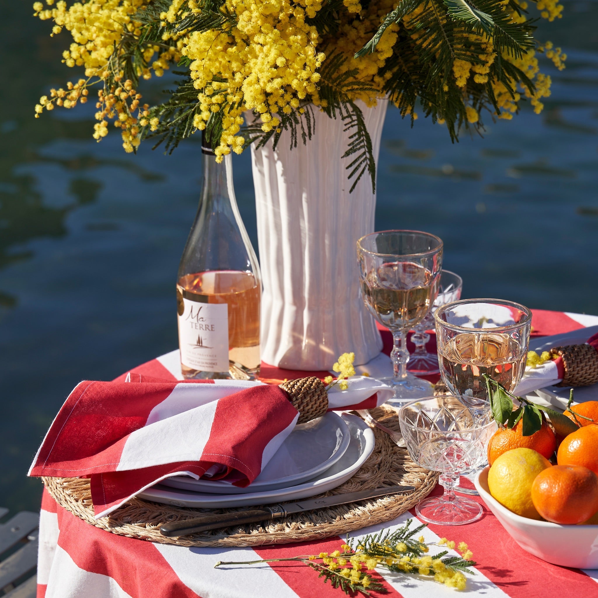 Circolo Abaca Natural 15" Round Placemats - Set of 4