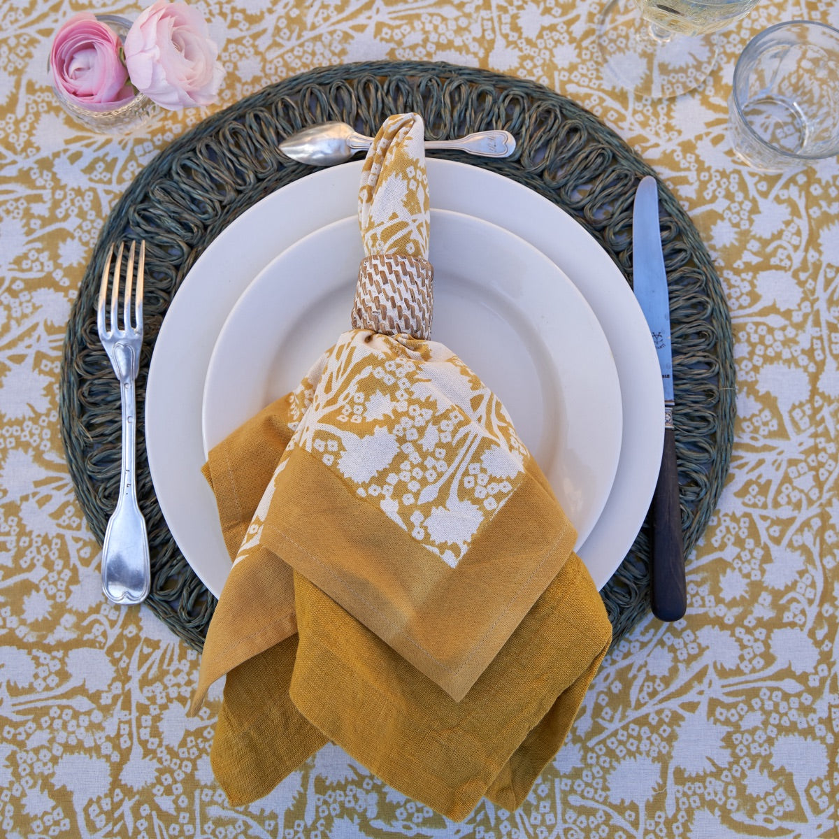 Circolo Abaca Aqua 15" Round Placemats - Set of 4