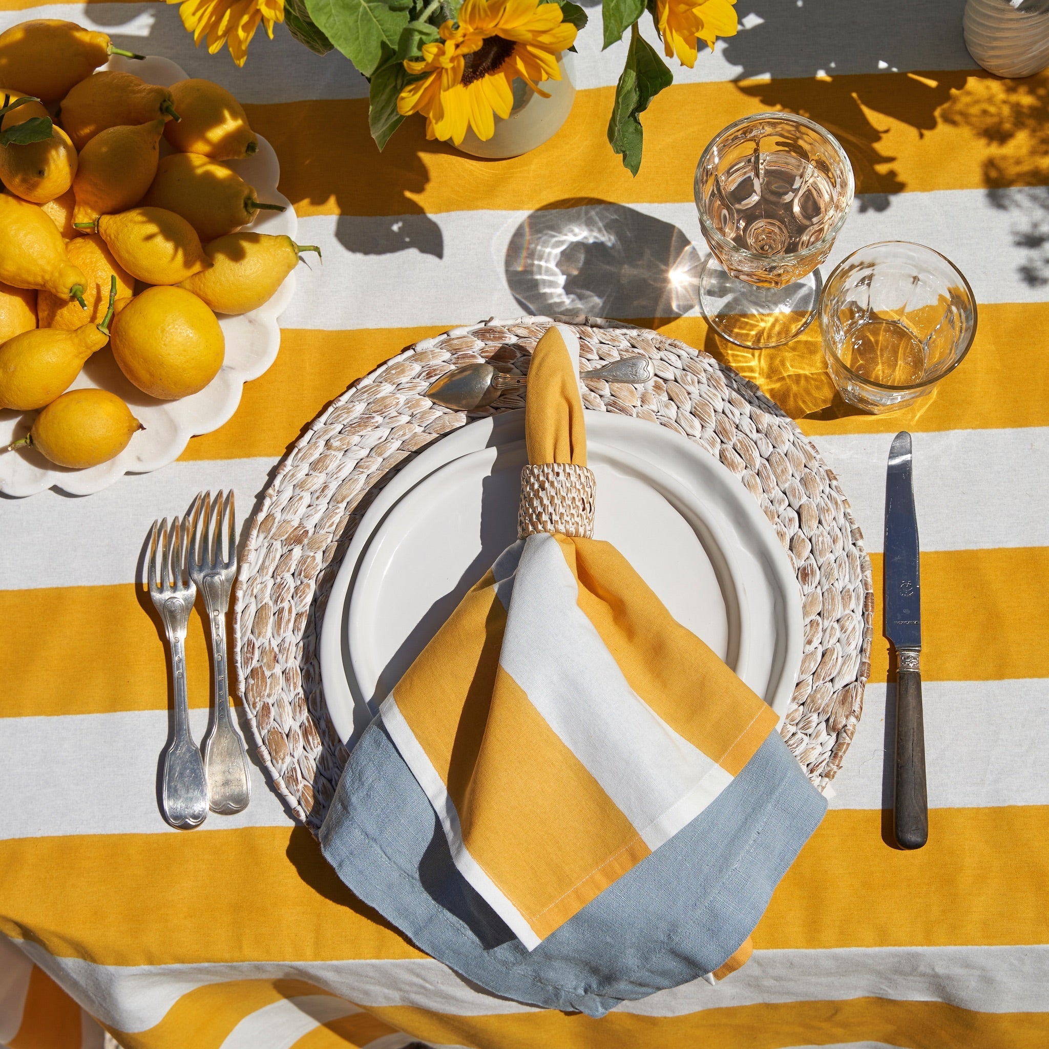 Everyday White Wash Round Placemat 15" - Set of 4