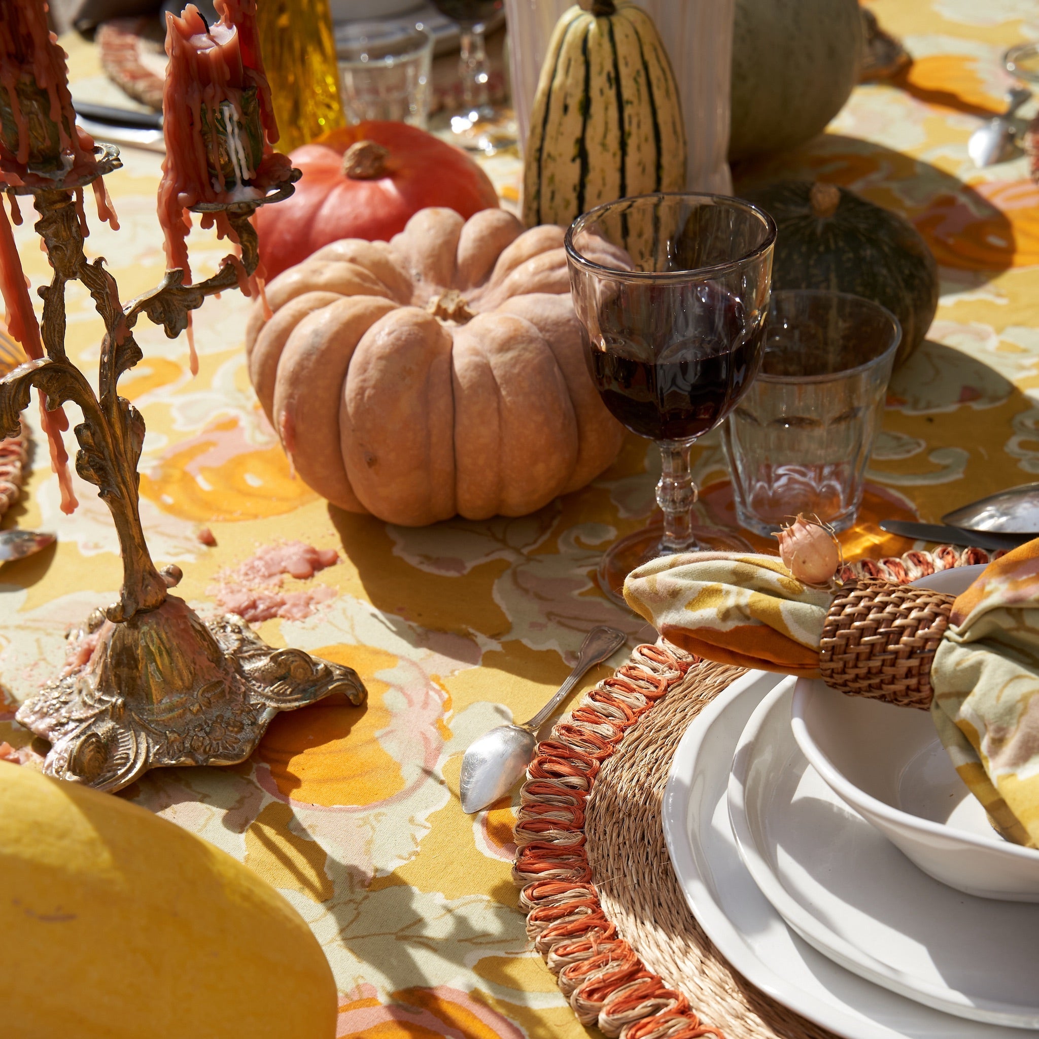 Loopy Abaca Natural & Orange 15" Round Placemats - Set of 4