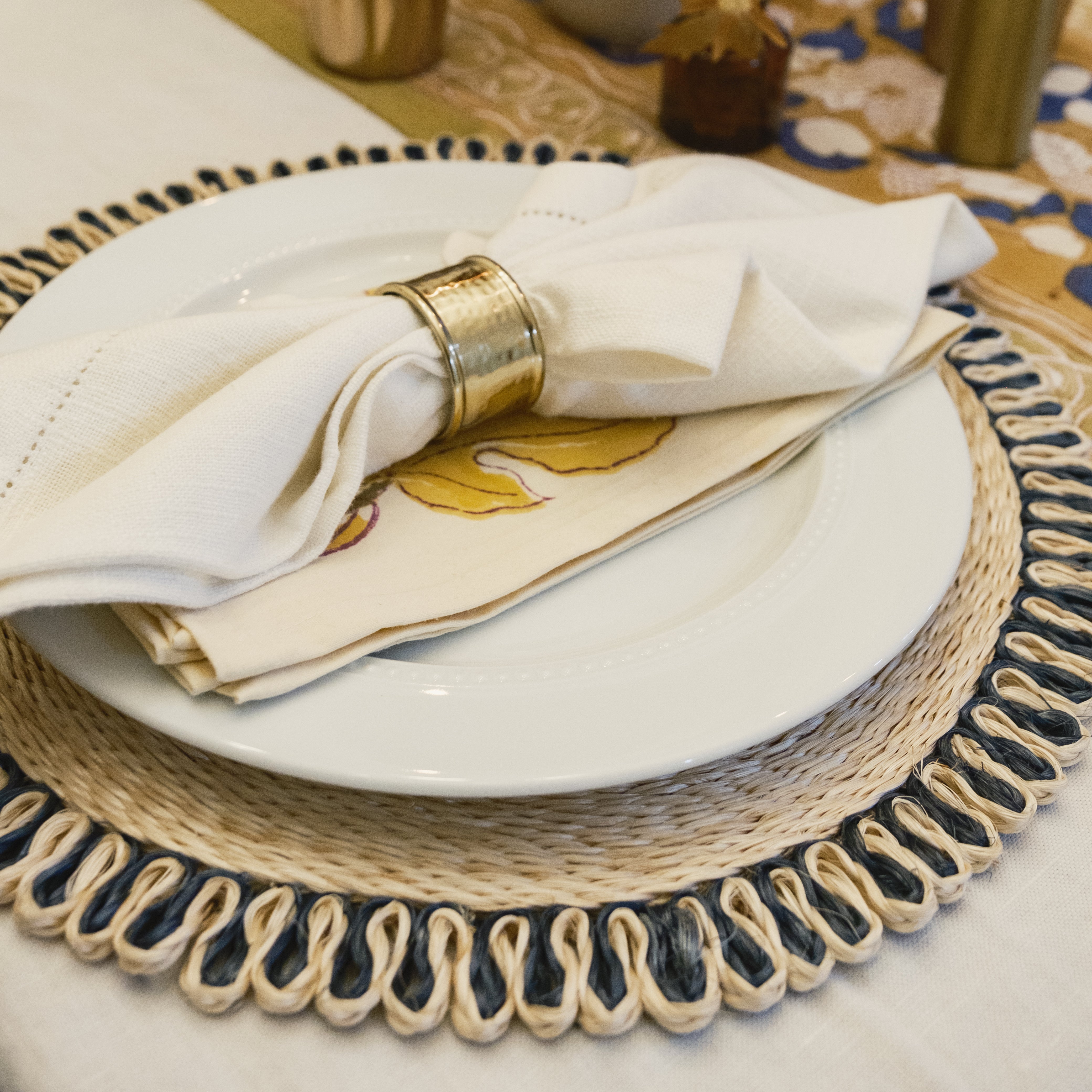Loopy Abaca Natural & Navy 15" Round Placemats - Set of 4