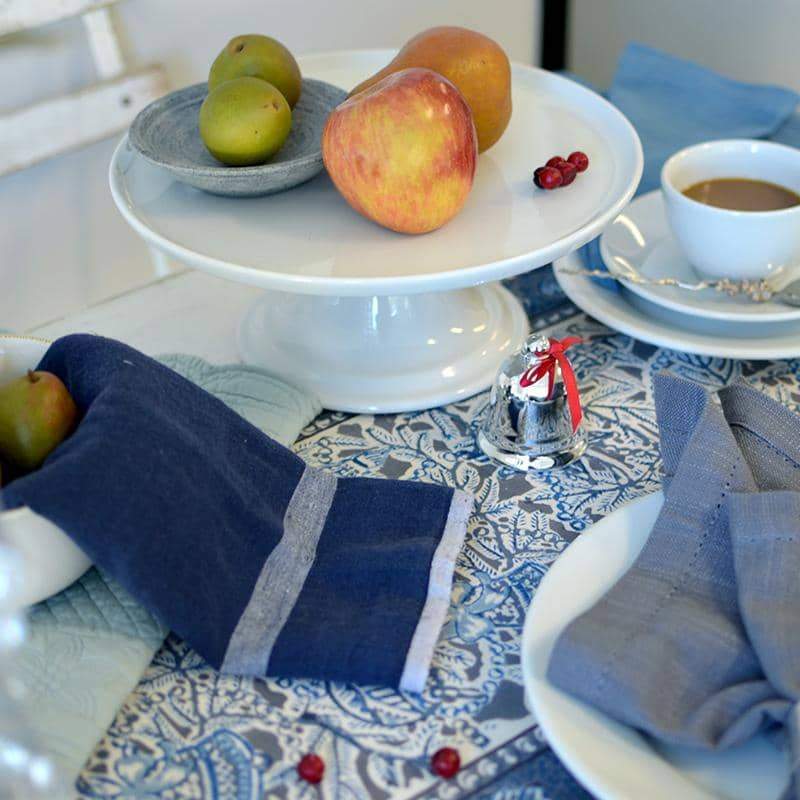laundered_linen_napkins_indigo_white_2