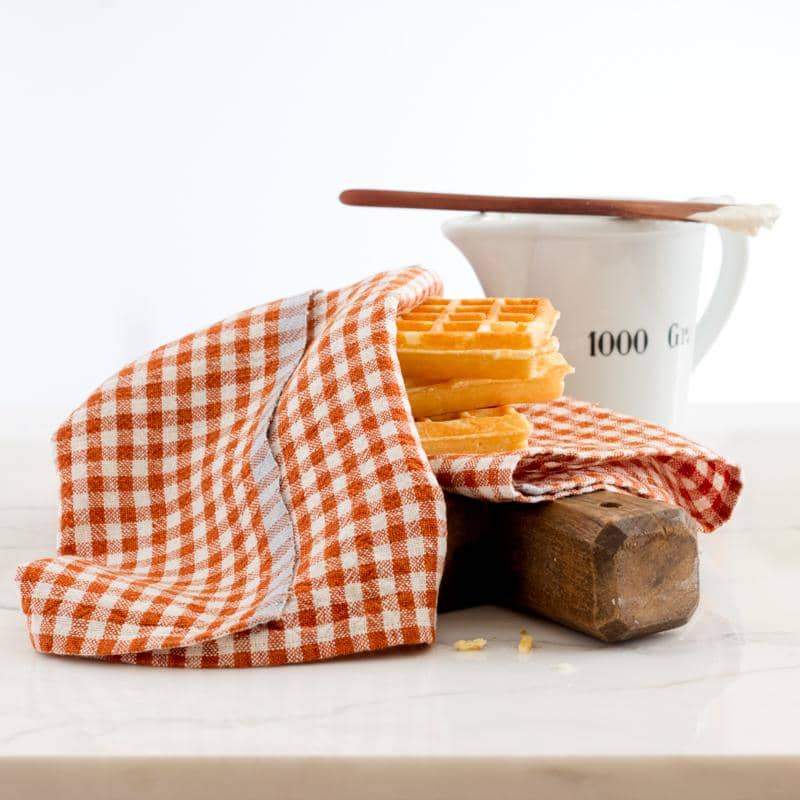 two_tone_gingham_napkins_cognac_blue_2