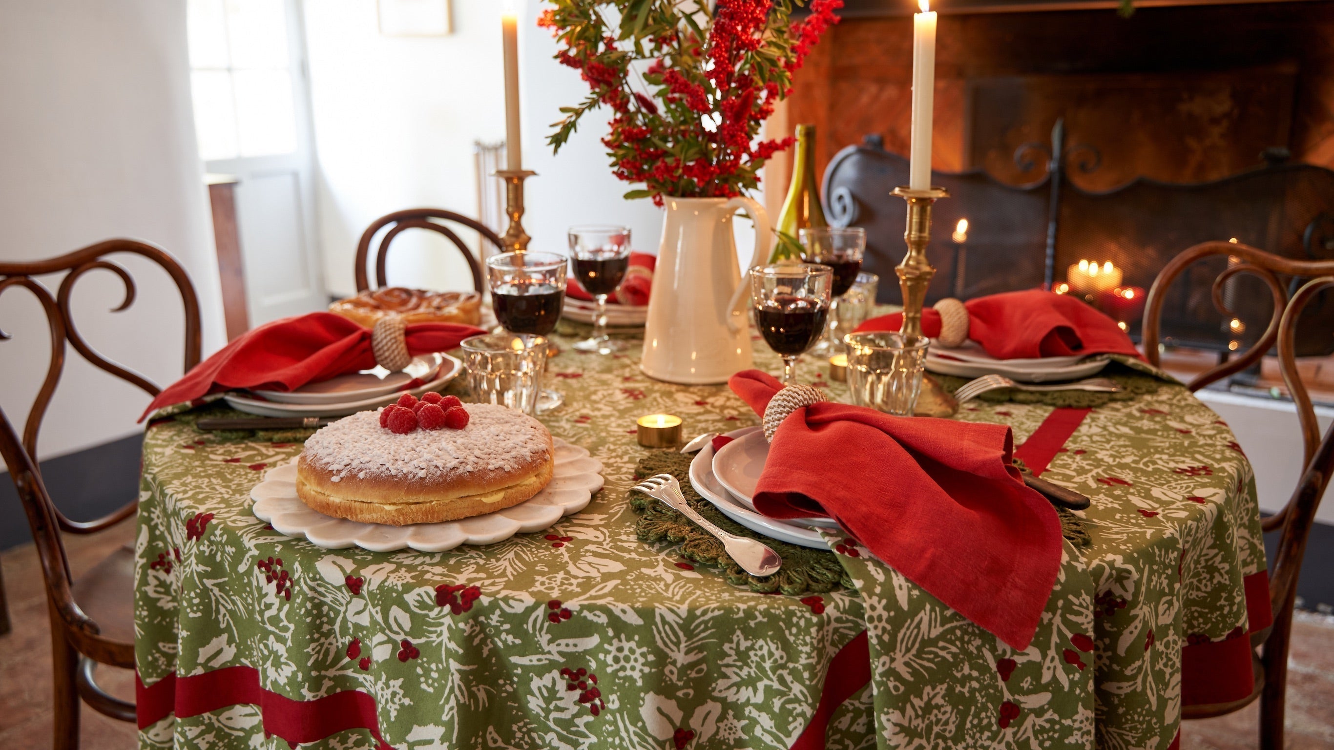 The Making of a French Tablescape featuring Baies de Houx