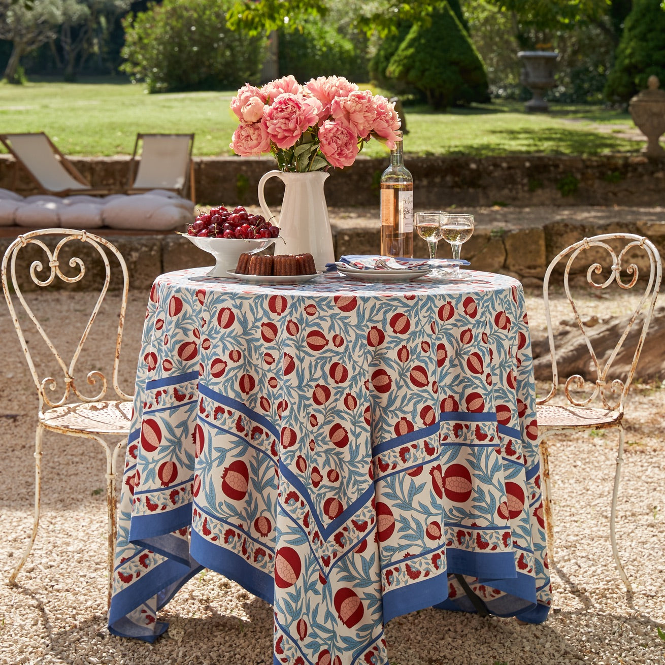 French Tablecloth Grenadine Red & Blue