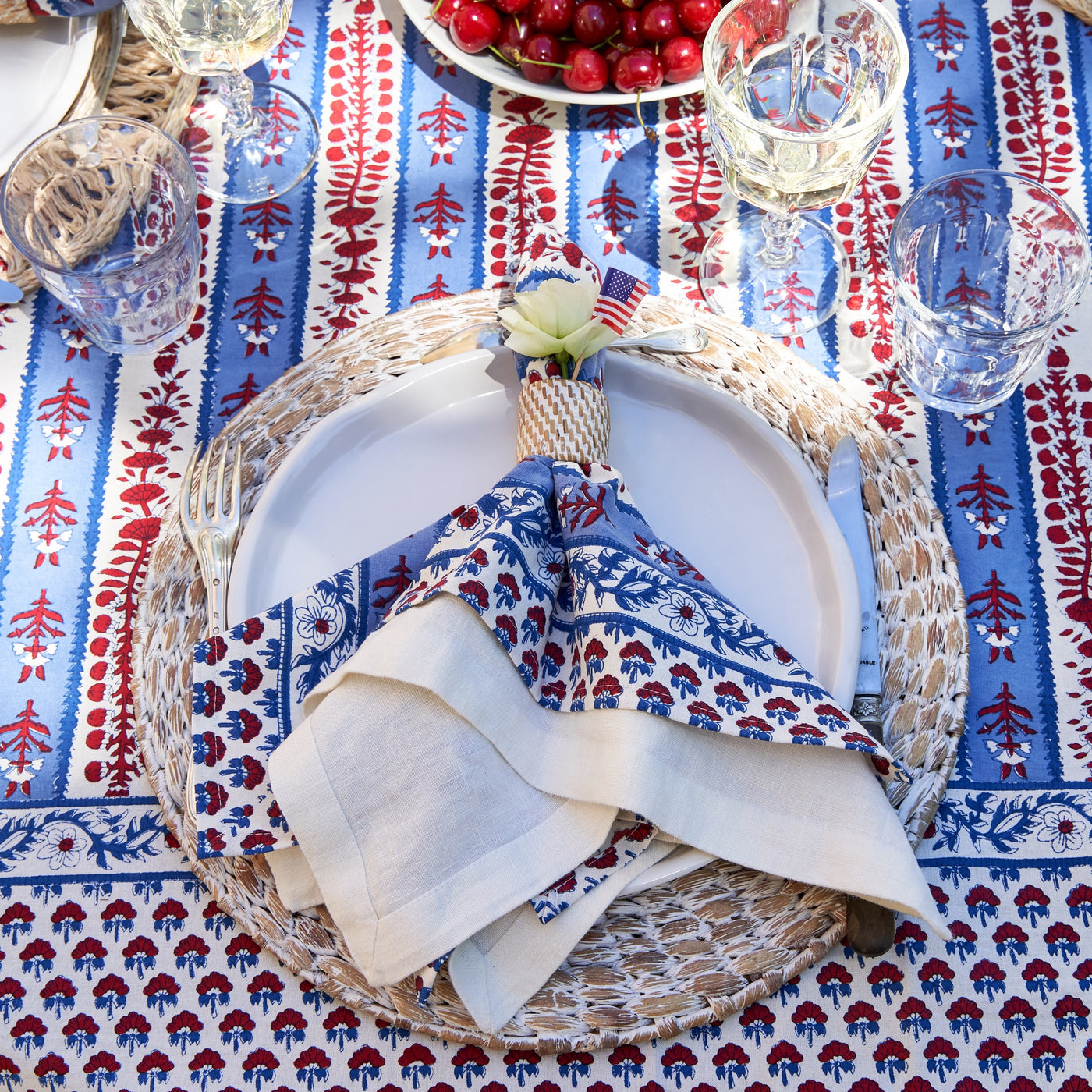 Everyday White Wash Round Placemat 15" - Set of 4