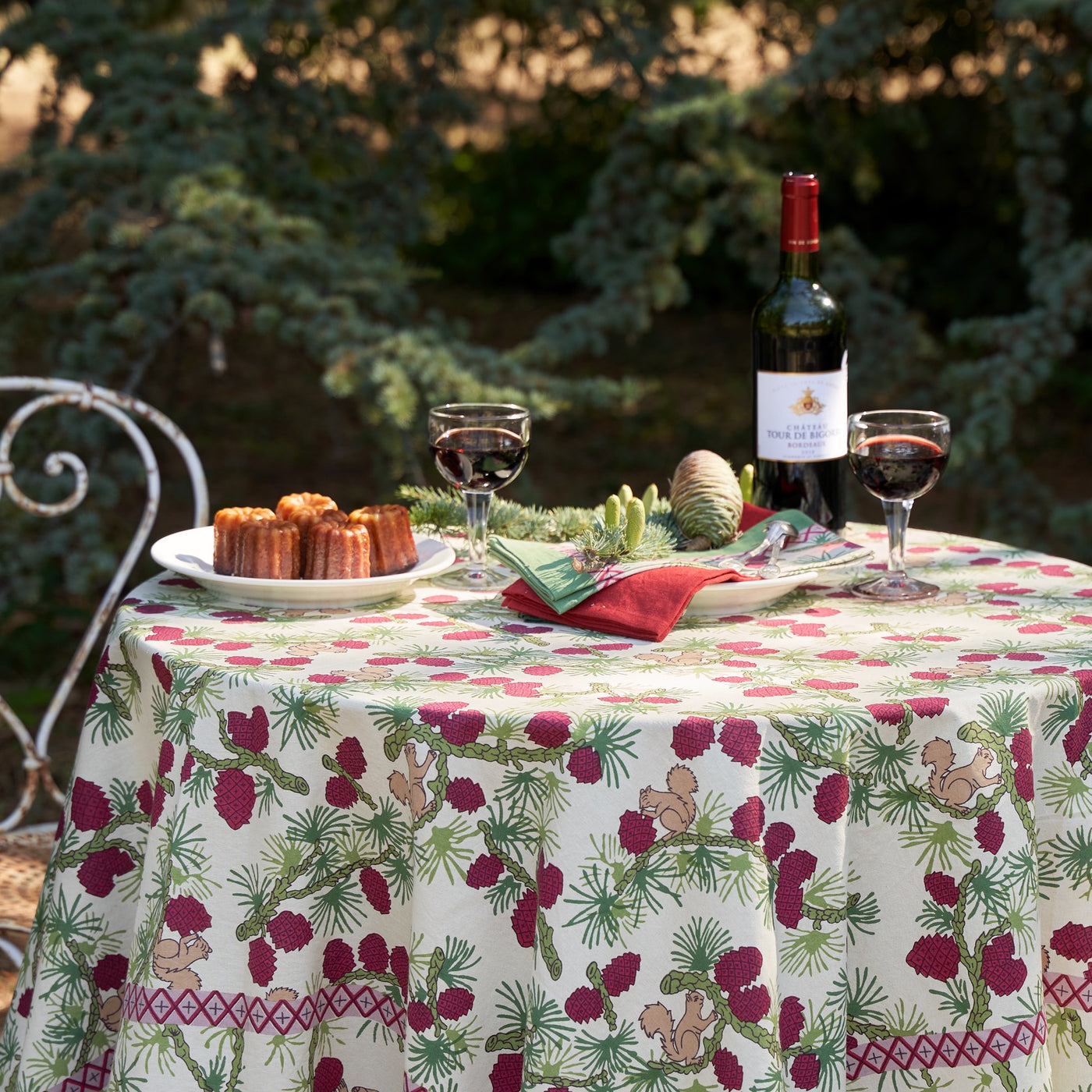 French Tablecloth Squirrel & Pinecone Red & Brown