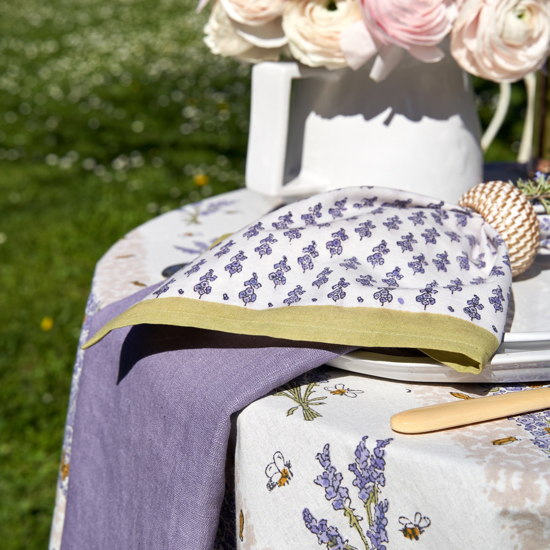 French Tablecloth Lavender Bouquet Purple