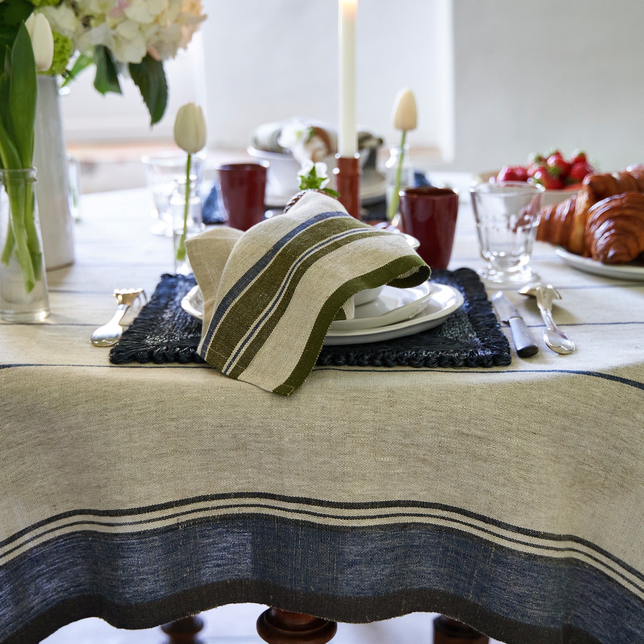 French Tablecloth Eze Ivory & Blue