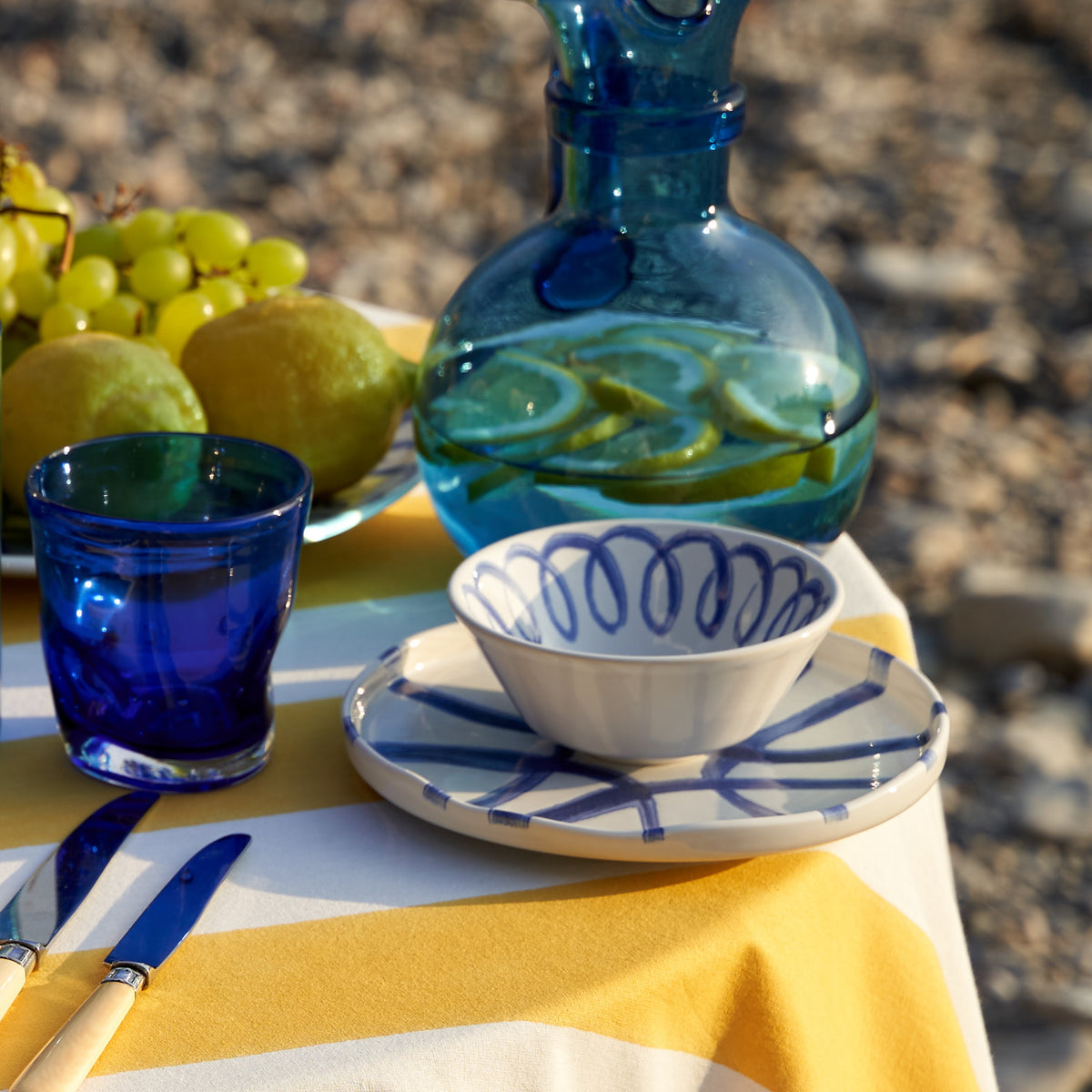 Amalfi Ceramic Berry Bowl White & Blue