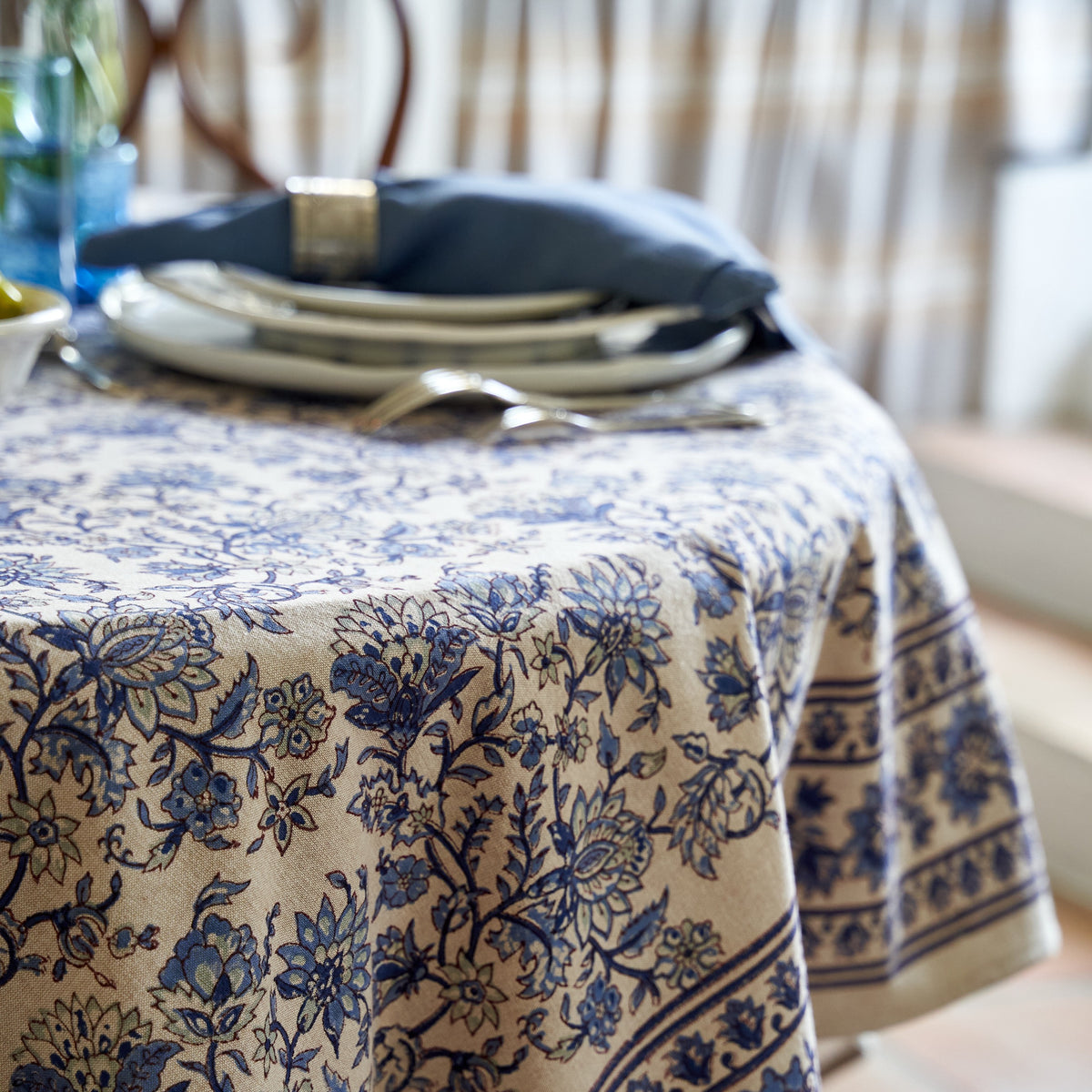 Jardin Secret Beige & Blue Tablecloth