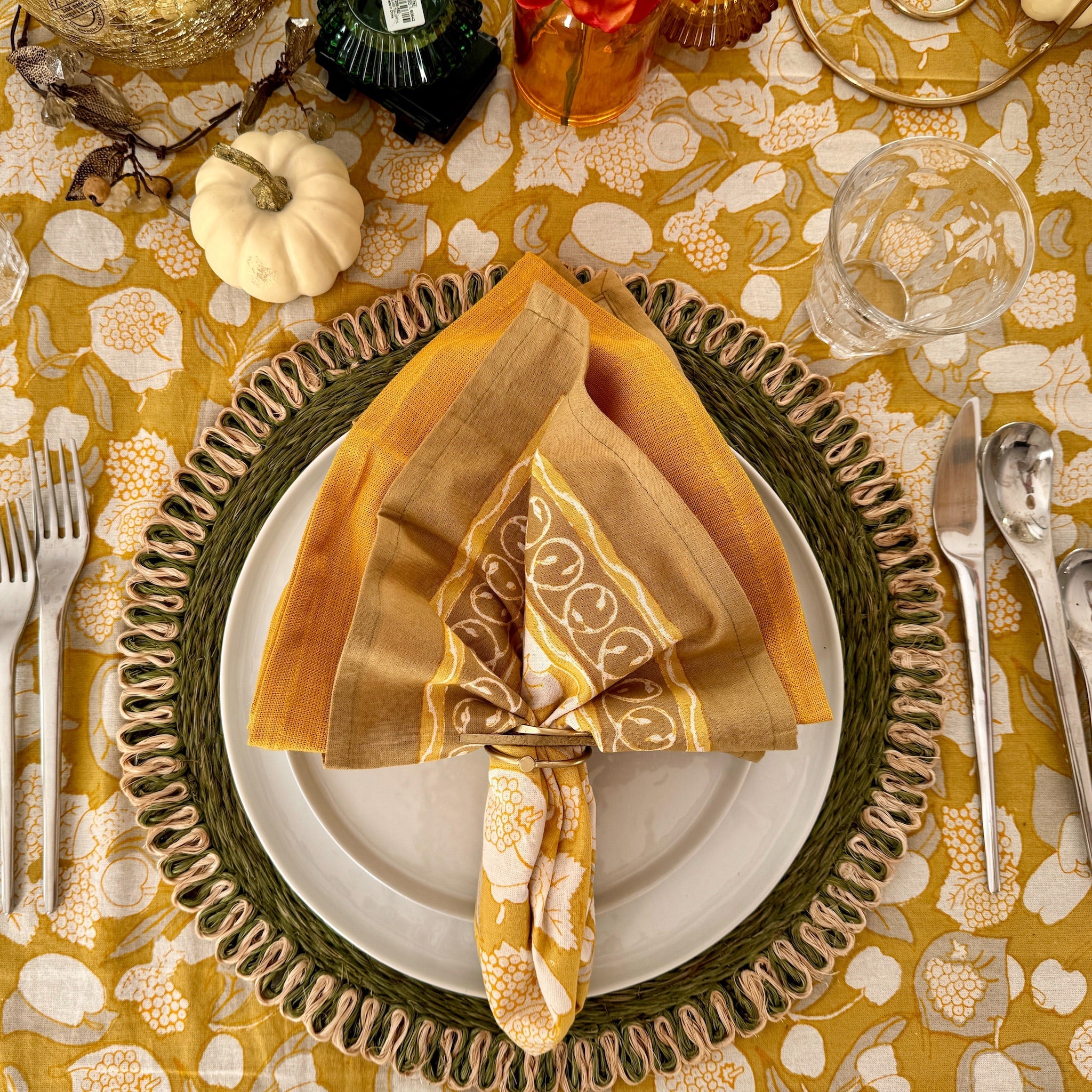 Loopy Abaca Olive Green & Natural 15" Round Placemats - Set of 4