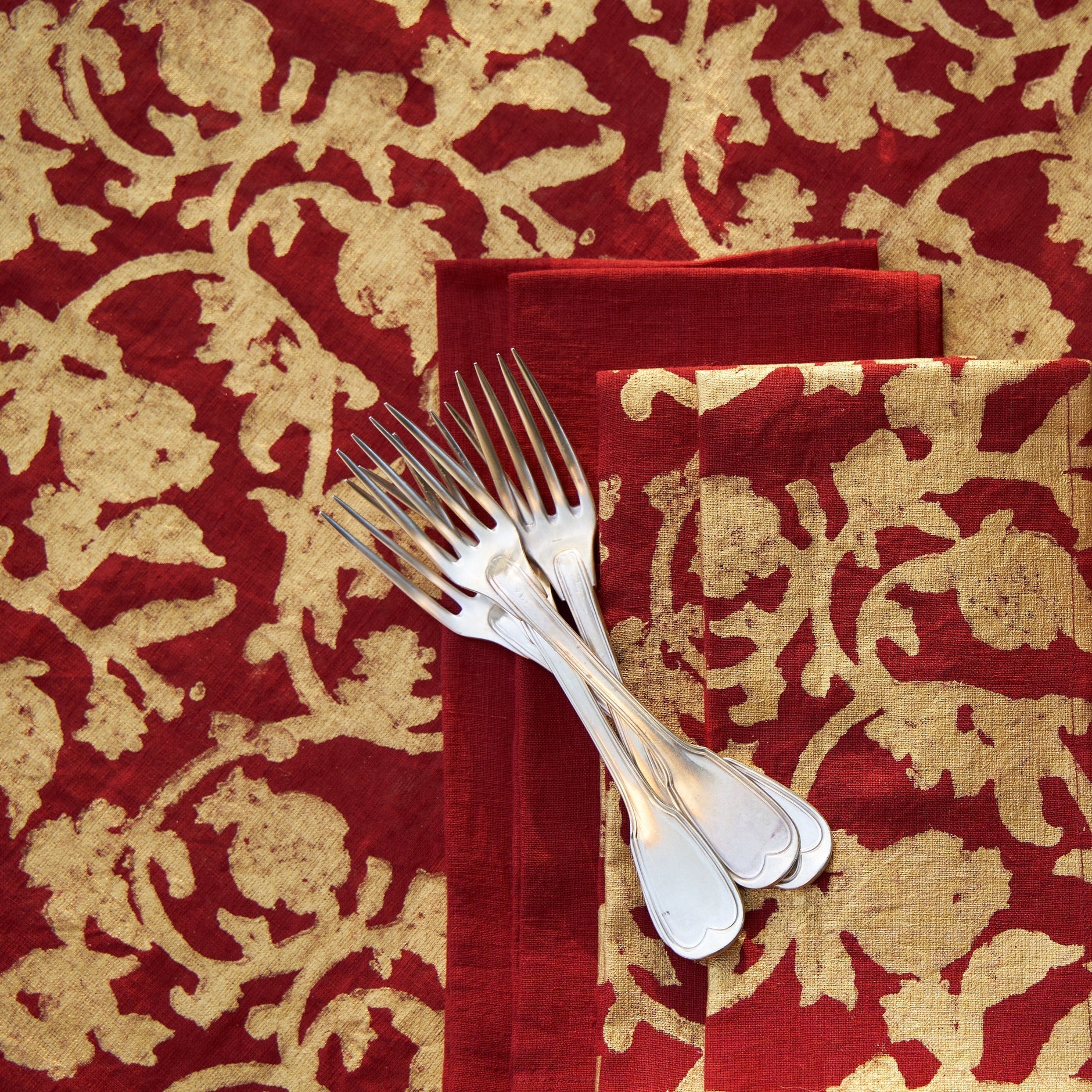 Saint-Rémy d'Or et Rouge Napkins - Set of 6