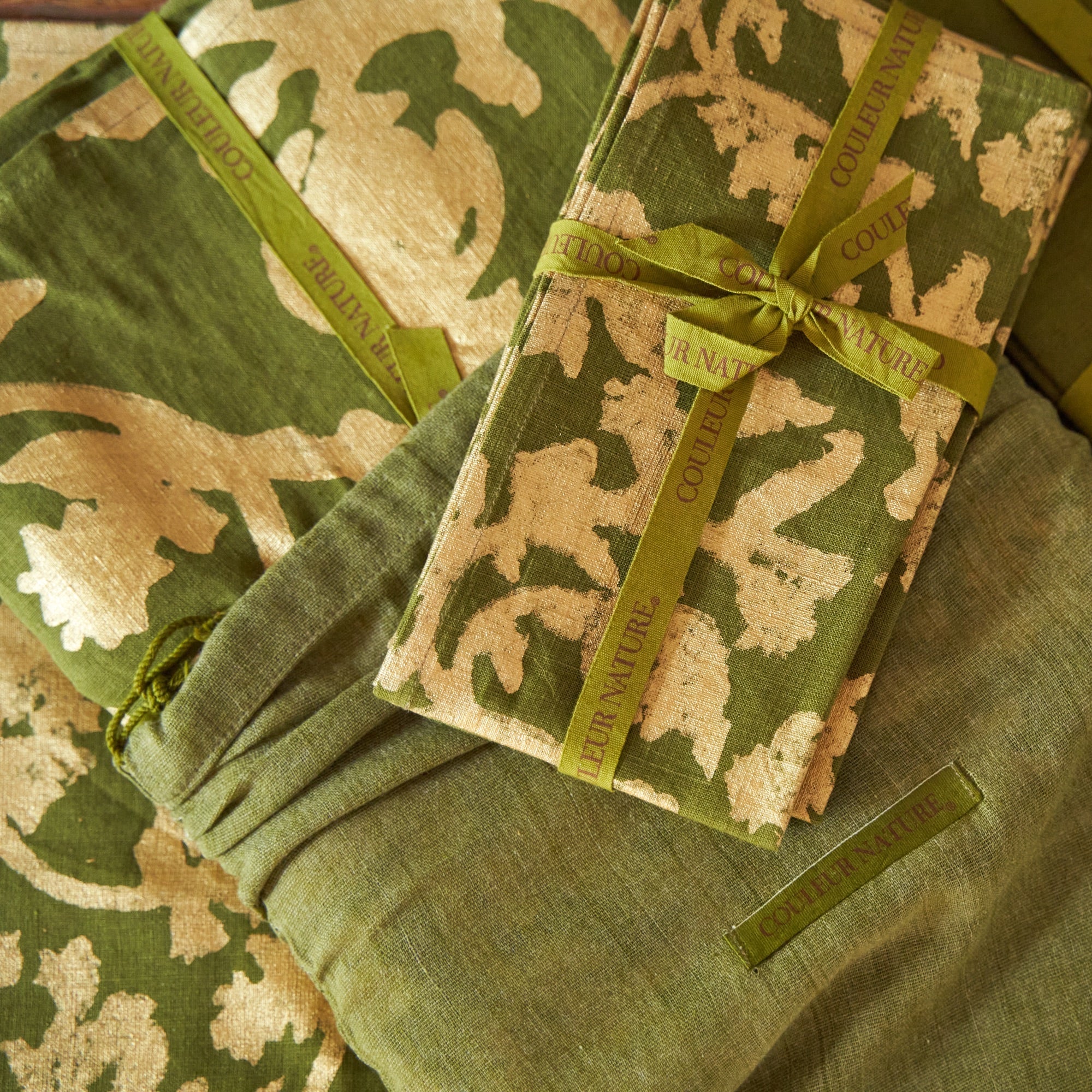 French Tablecloth Saint-Rémy d'Or et Vert