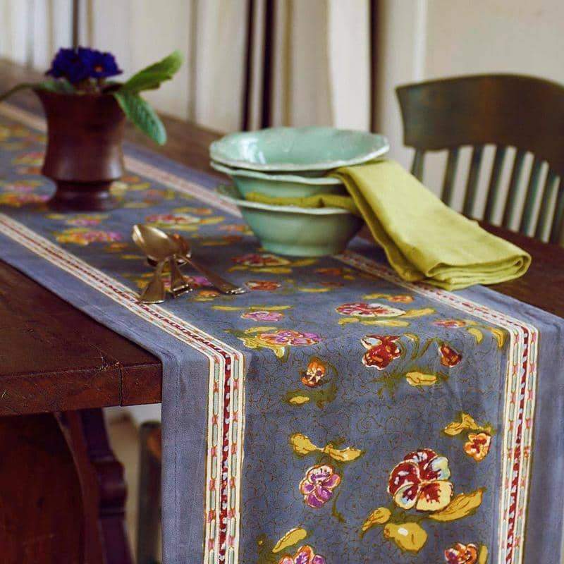 pansy_runner_red_grey_1